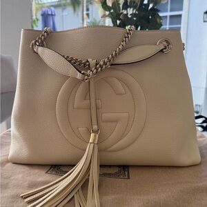 Gucci Beige Leather Shoulder Bag with Gold Chain